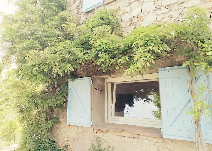 Bastide Provençale Les Mûriers d\'Engaspaty