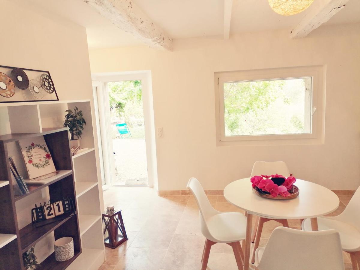 Bastide Provencale Les Muriers D'engaspaty